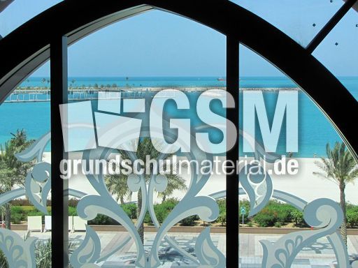 091  Emirates Palace Hotel, Blick auf Arabischen Golf.JPG